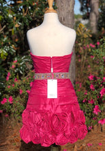 Load image into Gallery viewer, Strapless Short Dress with Bodice Pleats
